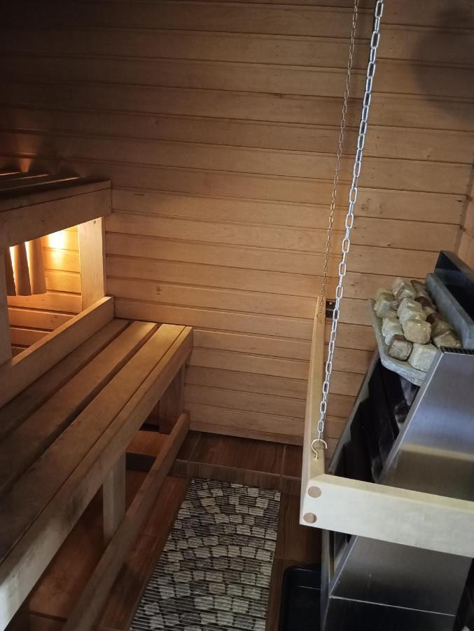 Kauba 6-1 Apartment With Sauna And Yacuzzi Kuressaare Exterior photo